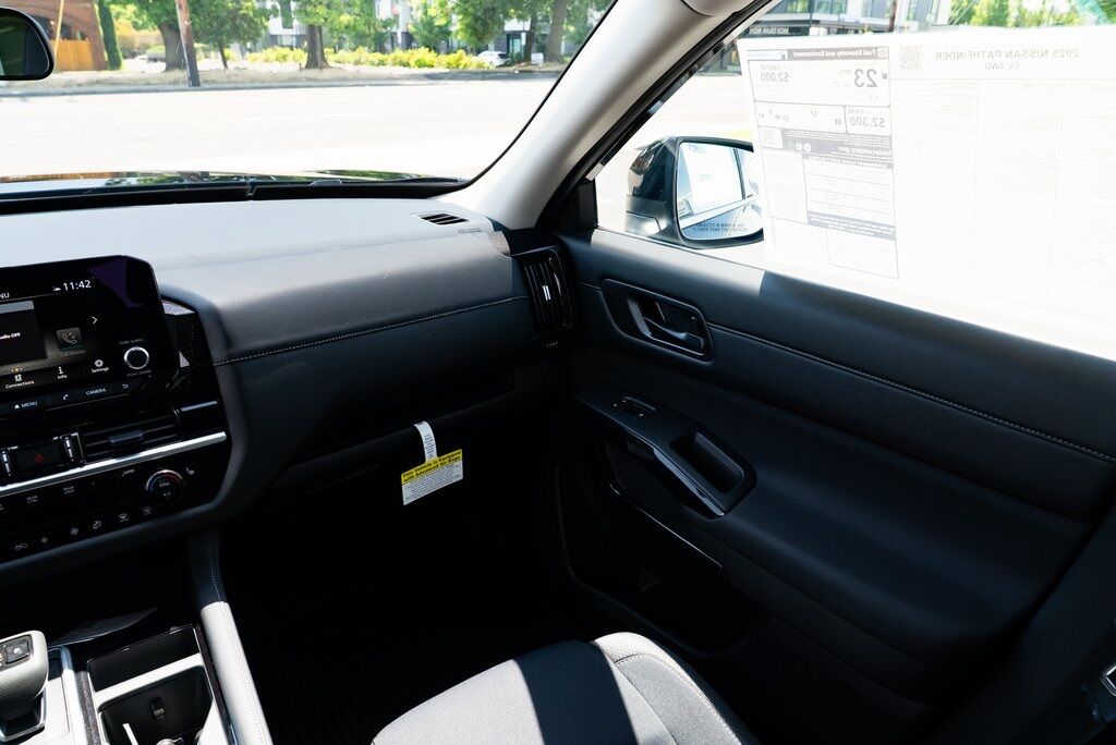 2025 Nissan Pathfinder SV Beaverton OR