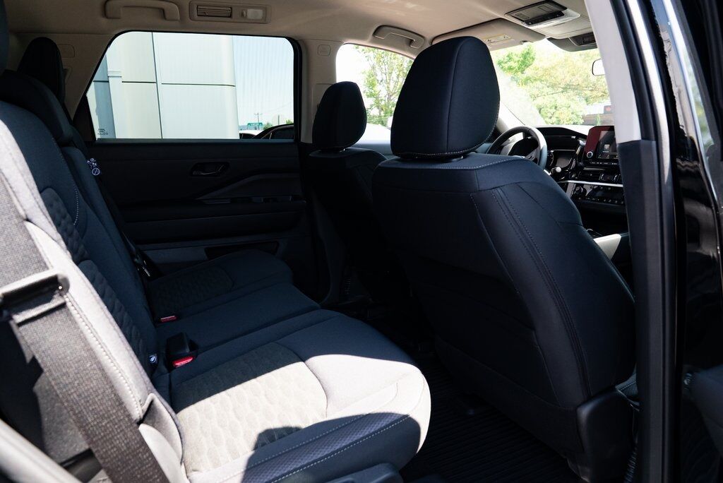 2025 Nissan Pathfinder SV Beaverton OR