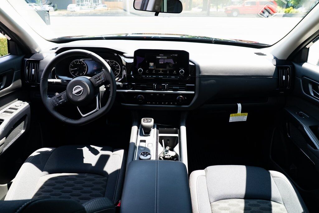 2025 Nissan Pathfinder SV Beaverton OR