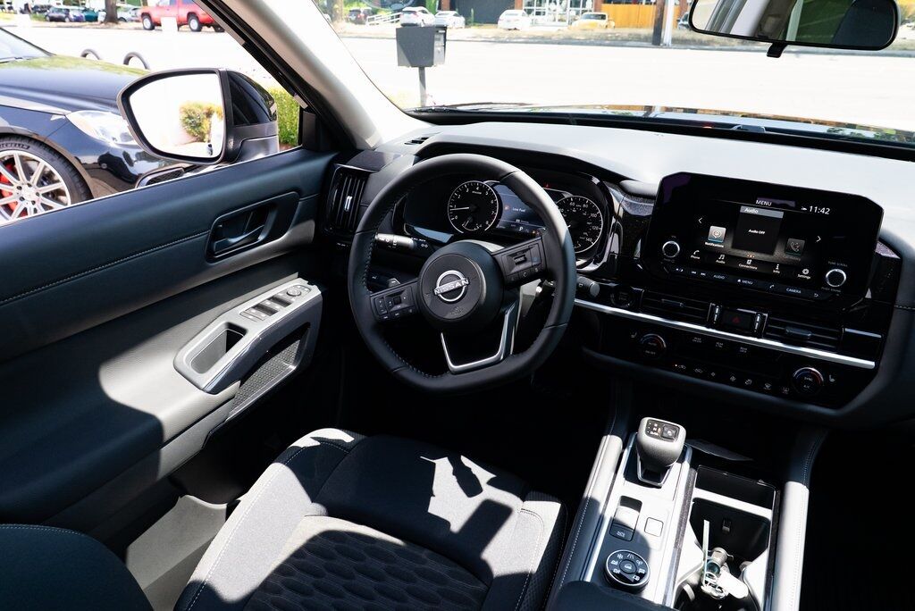 2025 Nissan Pathfinder SV Beaverton OR
