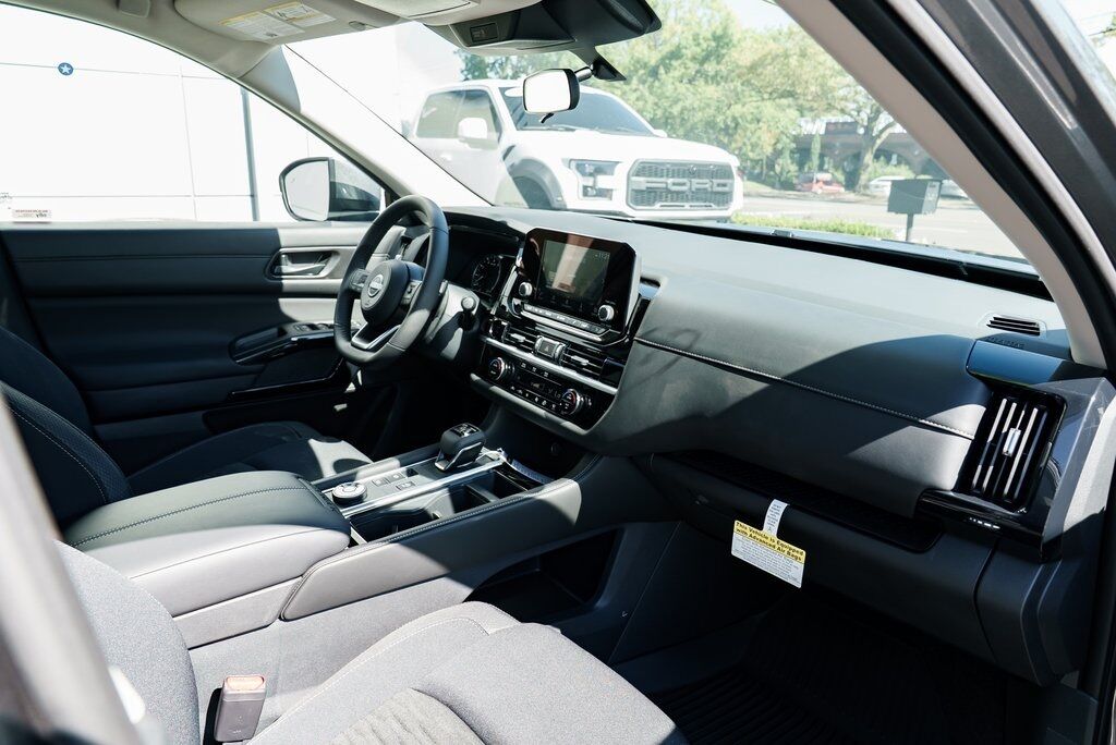 2025 Nissan Pathfinder SV Beaverton OR