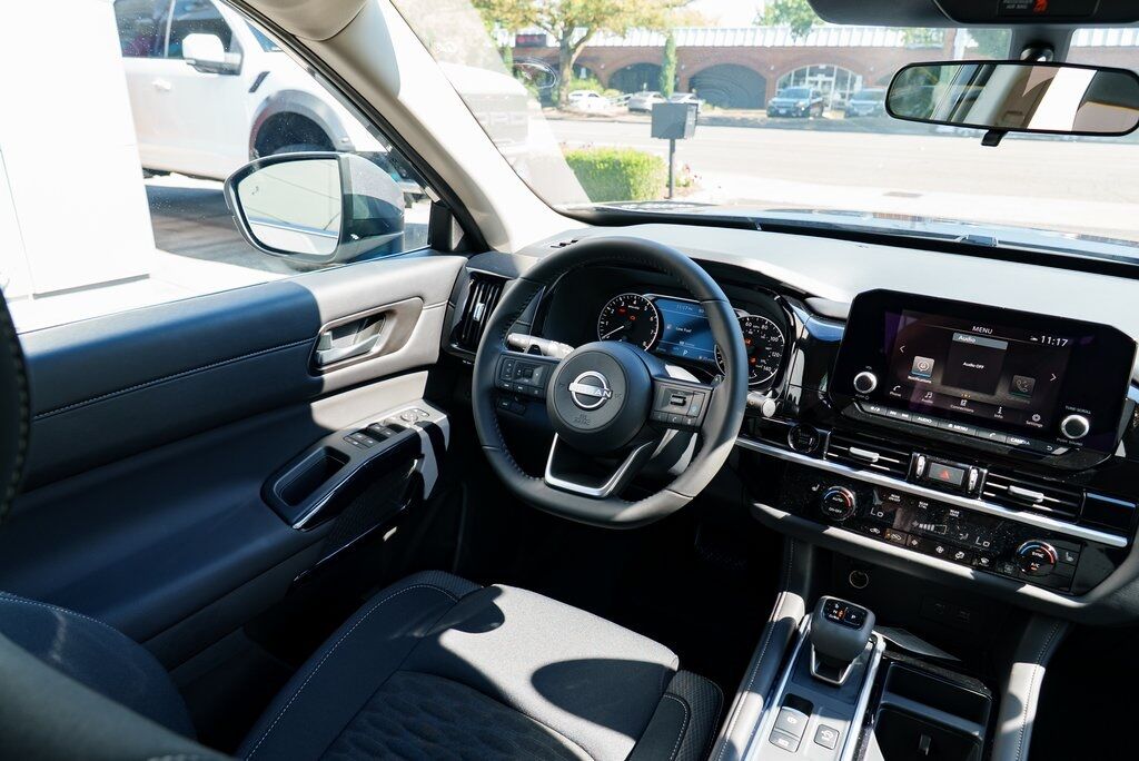 2025 Nissan Pathfinder SV Beaverton OR