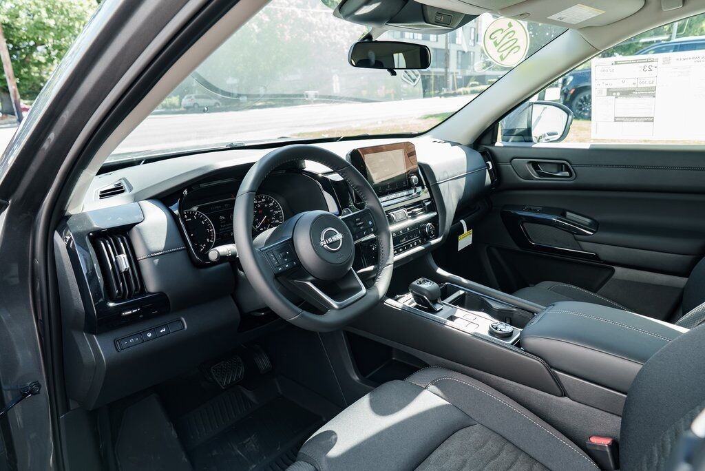 2025 Nissan Pathfinder SV Beaverton OR