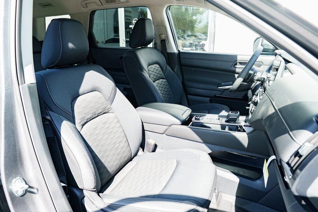 2025 Nissan Pathfinder SV Beaverton OR