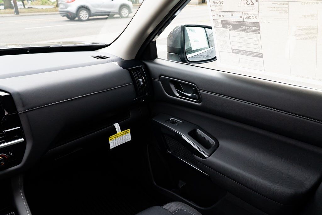 2025 Nissan Pathfinder SV Beaverton OR
