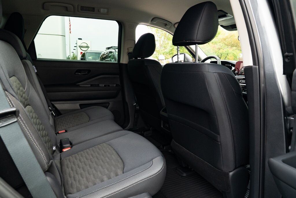 2025 Nissan Pathfinder SV Beaverton OR