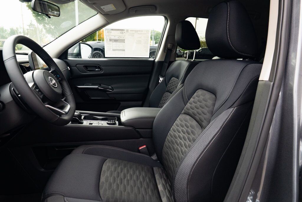 2025 Nissan Pathfinder SV Beaverton OR