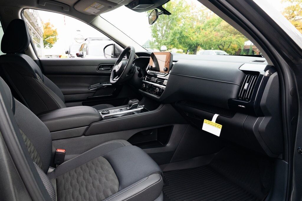 2025 Nissan Pathfinder SV Beaverton OR