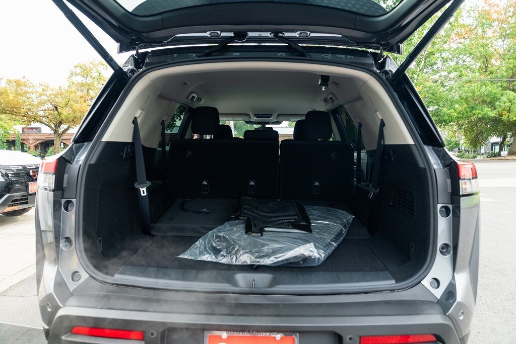 2025 Nissan Pathfinder SV Beaverton OR