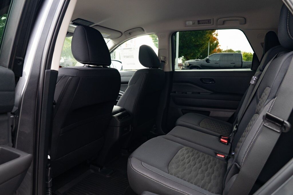 2025 Nissan Pathfinder SV Beaverton OR