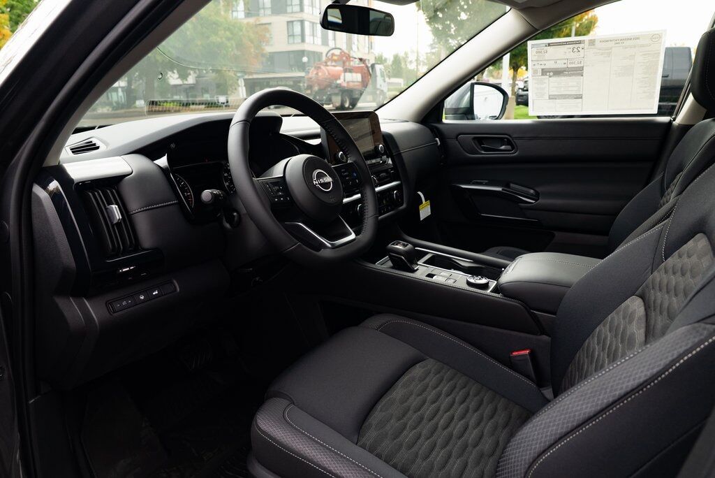 2025 Nissan Pathfinder SV Beaverton OR