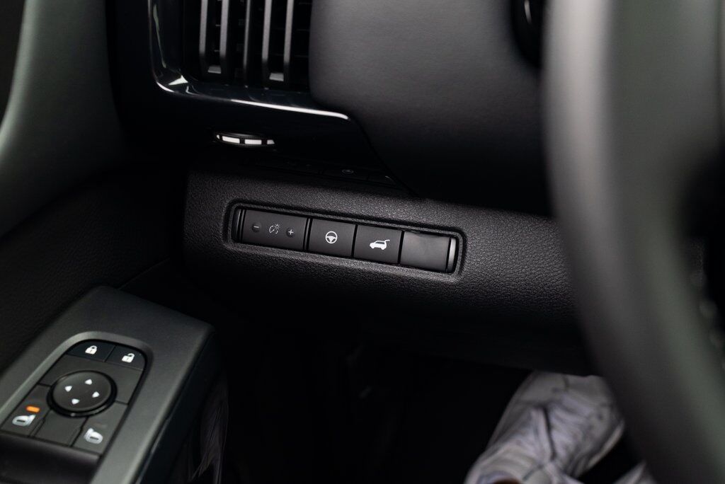 2025 Nissan Pathfinder SV Beaverton OR