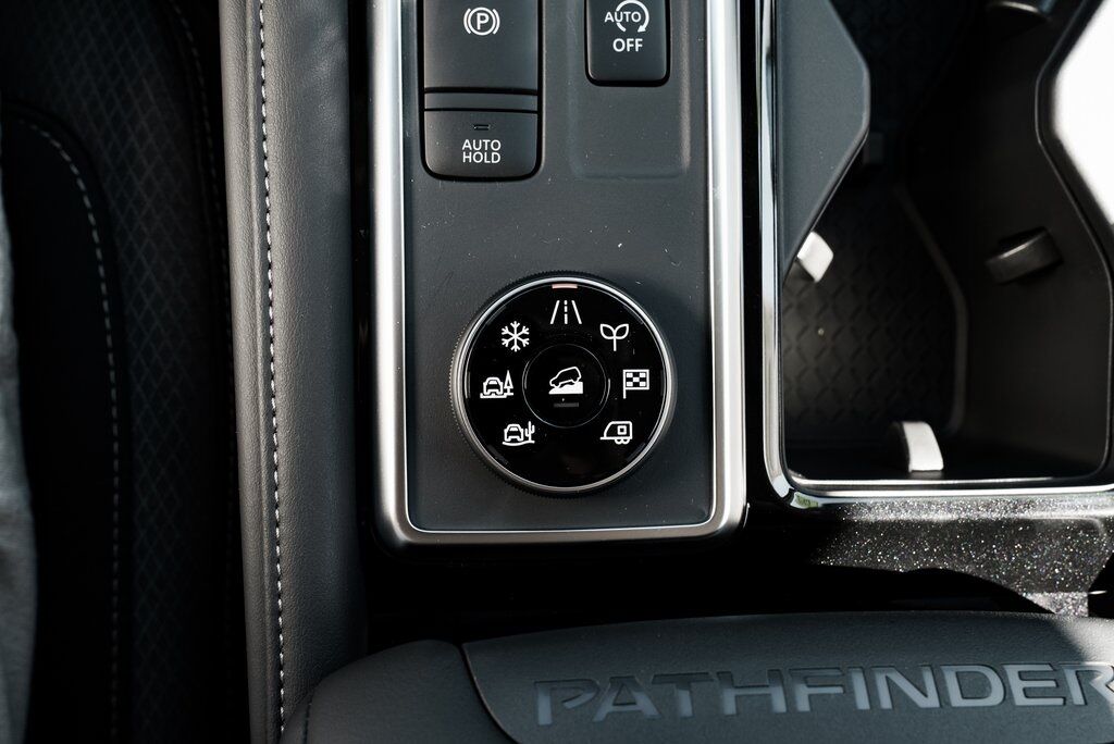 2025 Nissan Pathfinder SV Beaverton OR