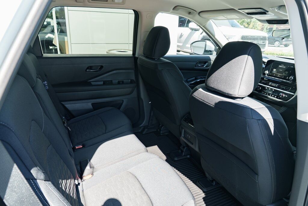 2025 Nissan Pathfinder SV Beaverton OR