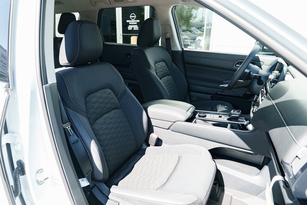 2025 Nissan Pathfinder SV Beaverton OR