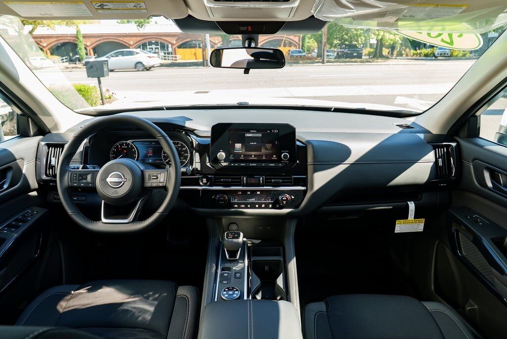 2025 Nissan Pathfinder SV Beaverton OR
