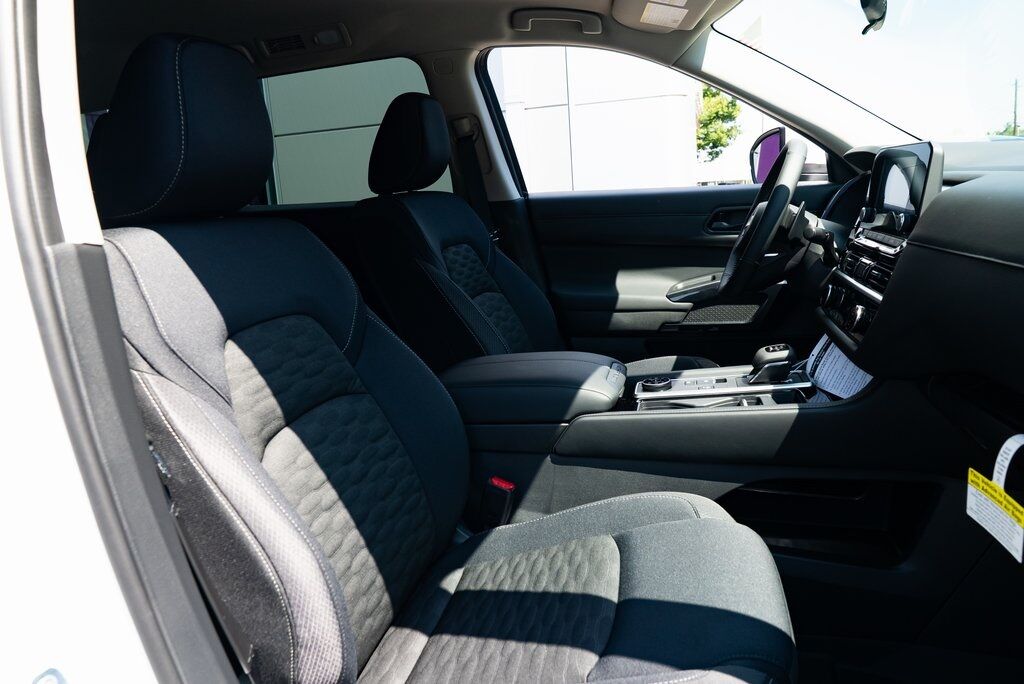 2025 Nissan Pathfinder SV Beaverton OR