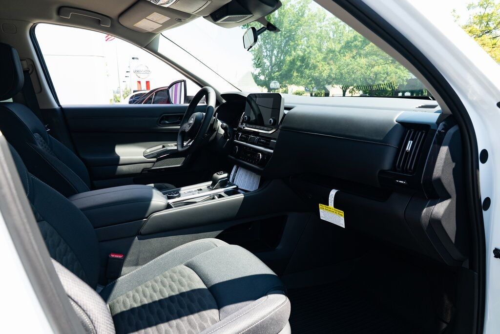 2025 Nissan Pathfinder SV Beaverton OR