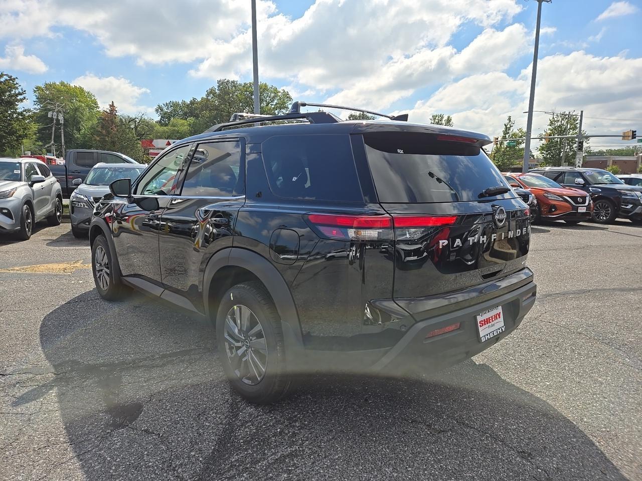 2025 Nissan Pathfinder SV Glen Burnie MD