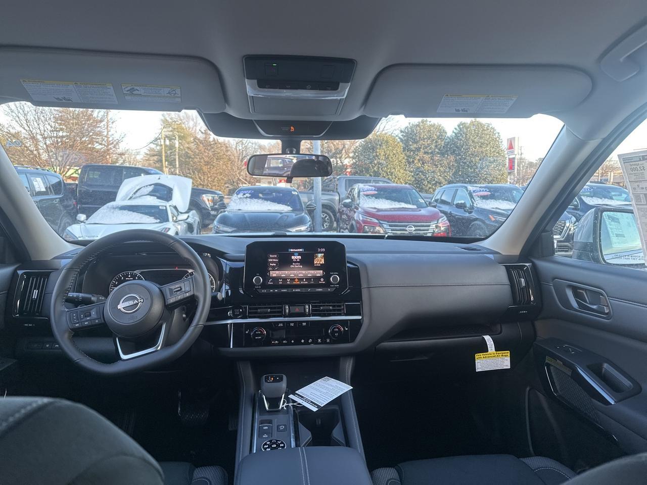 2025 Nissan Pathfinder SV Glen Burnie MD