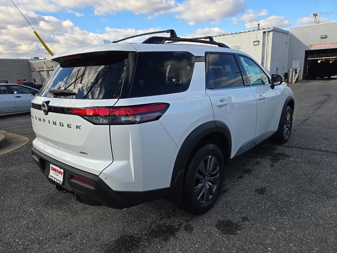 2025 Nissan Pathfinder SV Glen Burnie MD