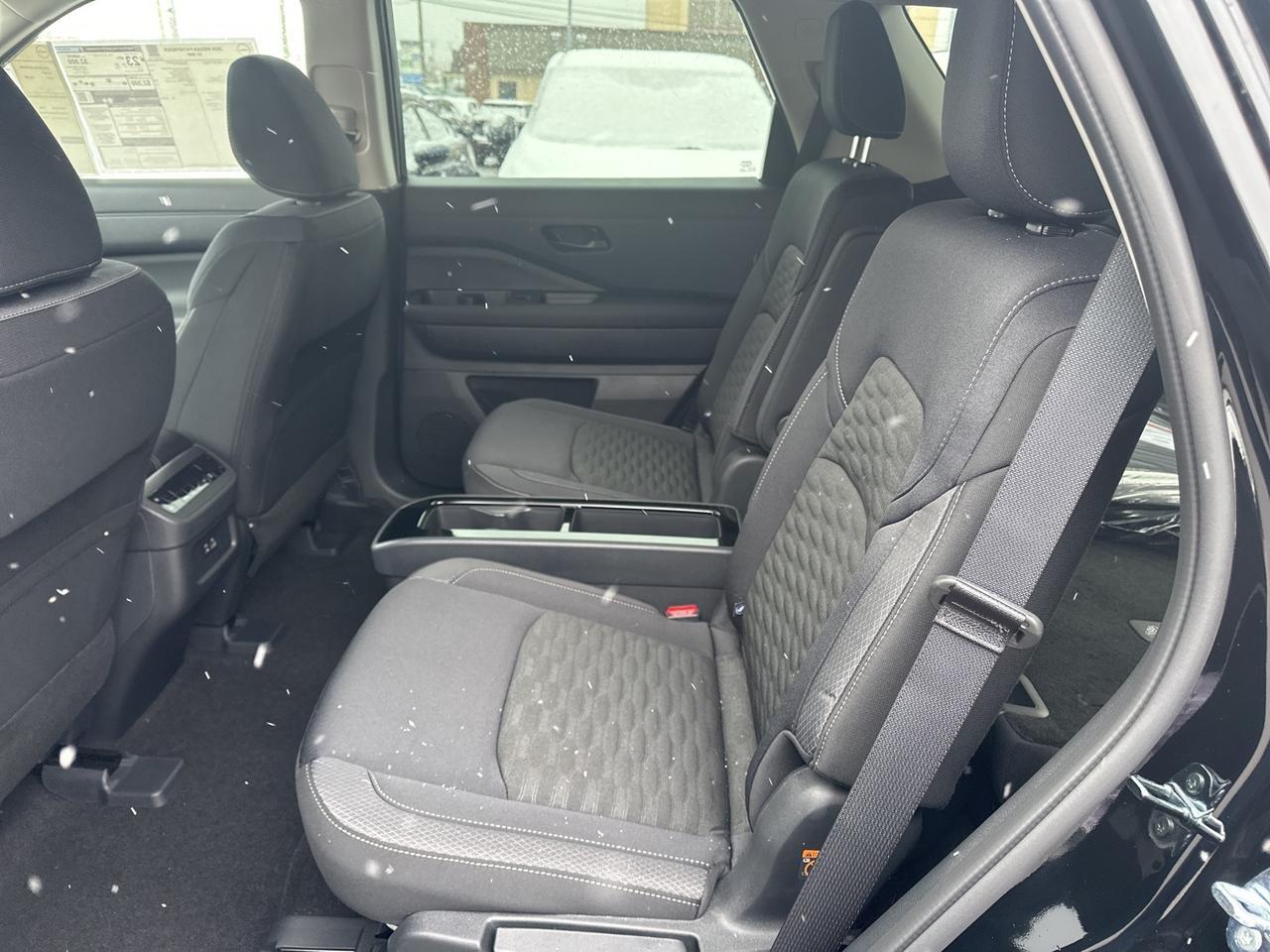 2025 Nissan Pathfinder SV Glen Burnie MD