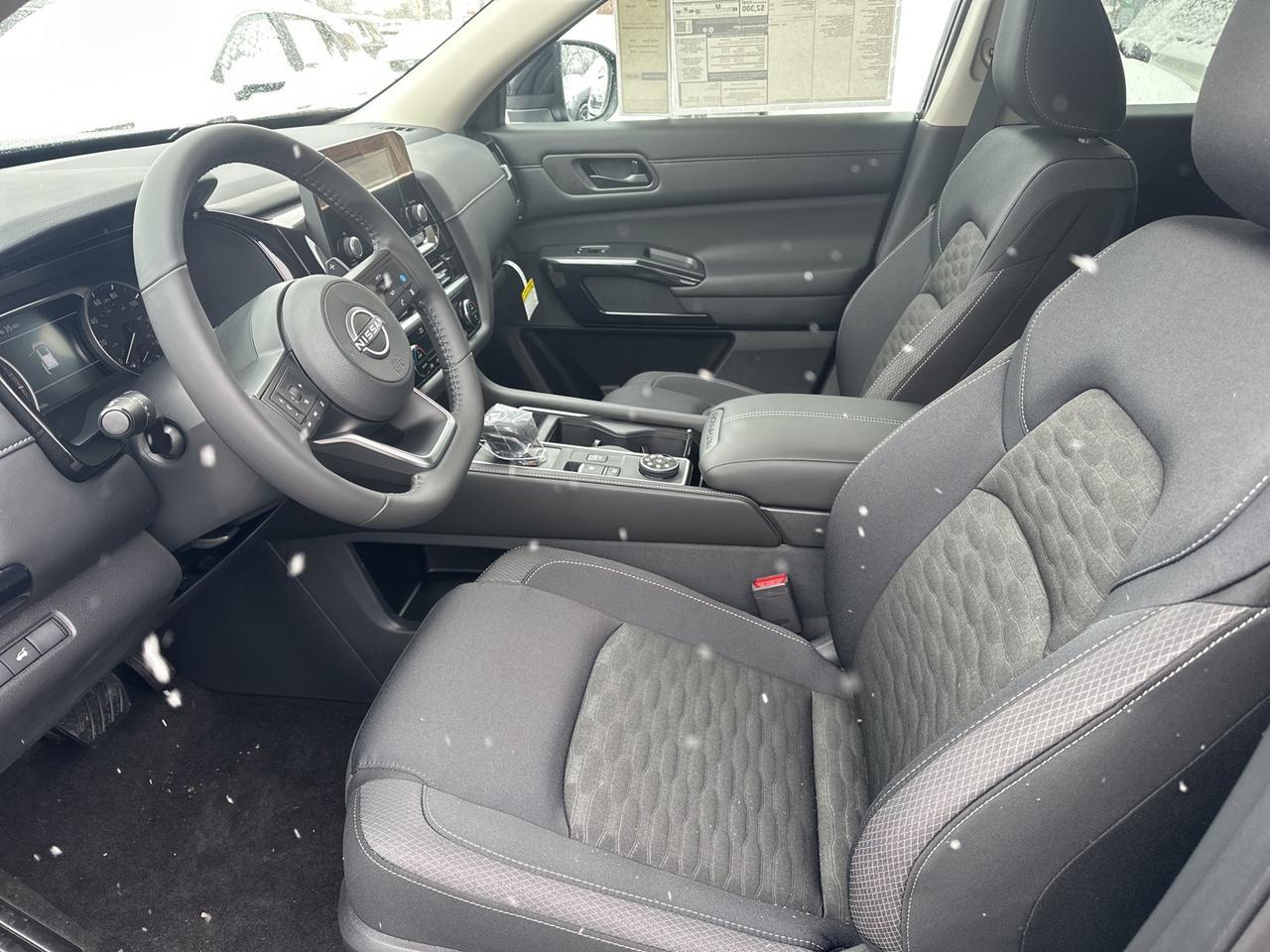 2025 Nissan Pathfinder SV Glen Burnie MD