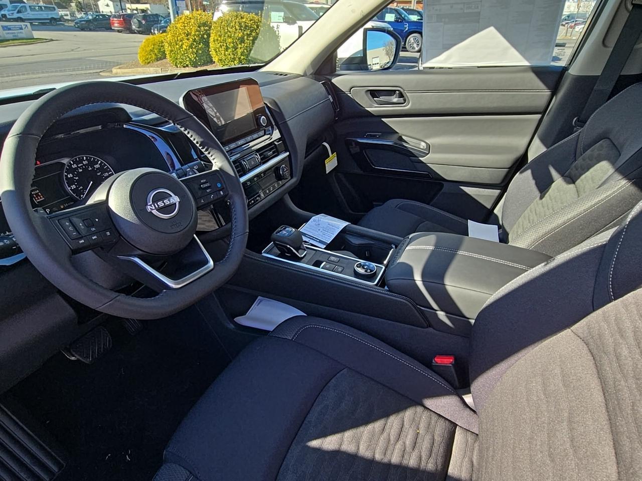 2025 Nissan Pathfinder SV Glen Burnie MD