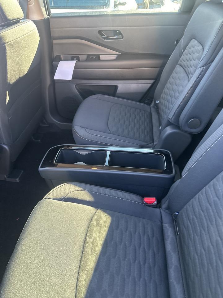 2025 Nissan Pathfinder SV Glen Burnie MD