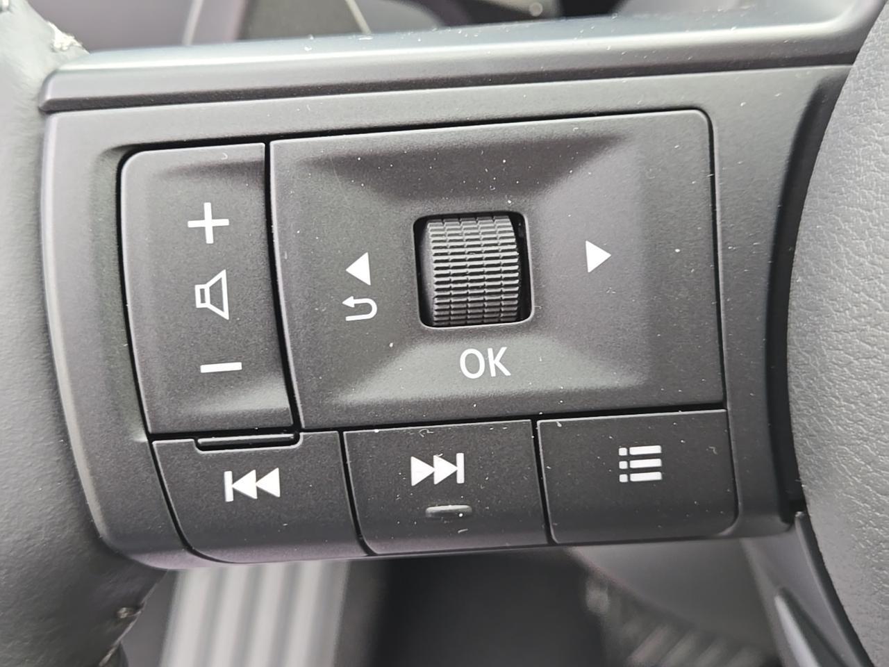 2025 Nissan Pathfinder SV Glen Burnie MD