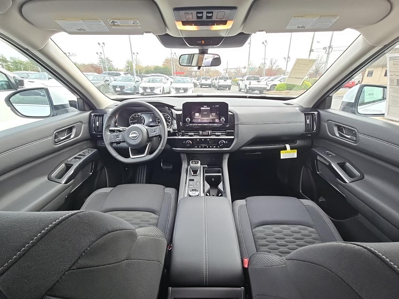 2025 Nissan Pathfinder SV Glen Burnie MD