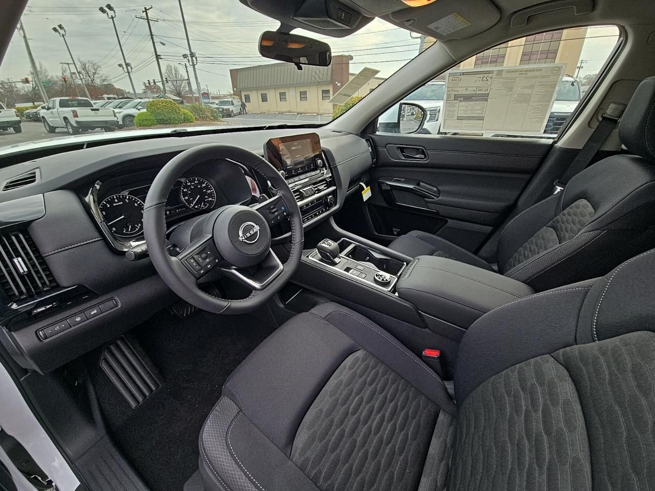 2025 Nissan Pathfinder SV Glen Burnie MD