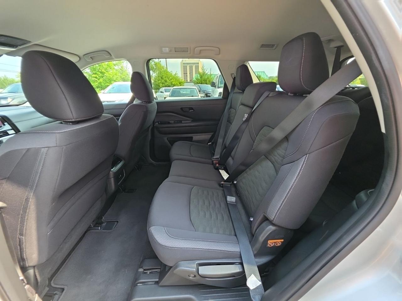 2025 Nissan Pathfinder SV Glen Burnie MD