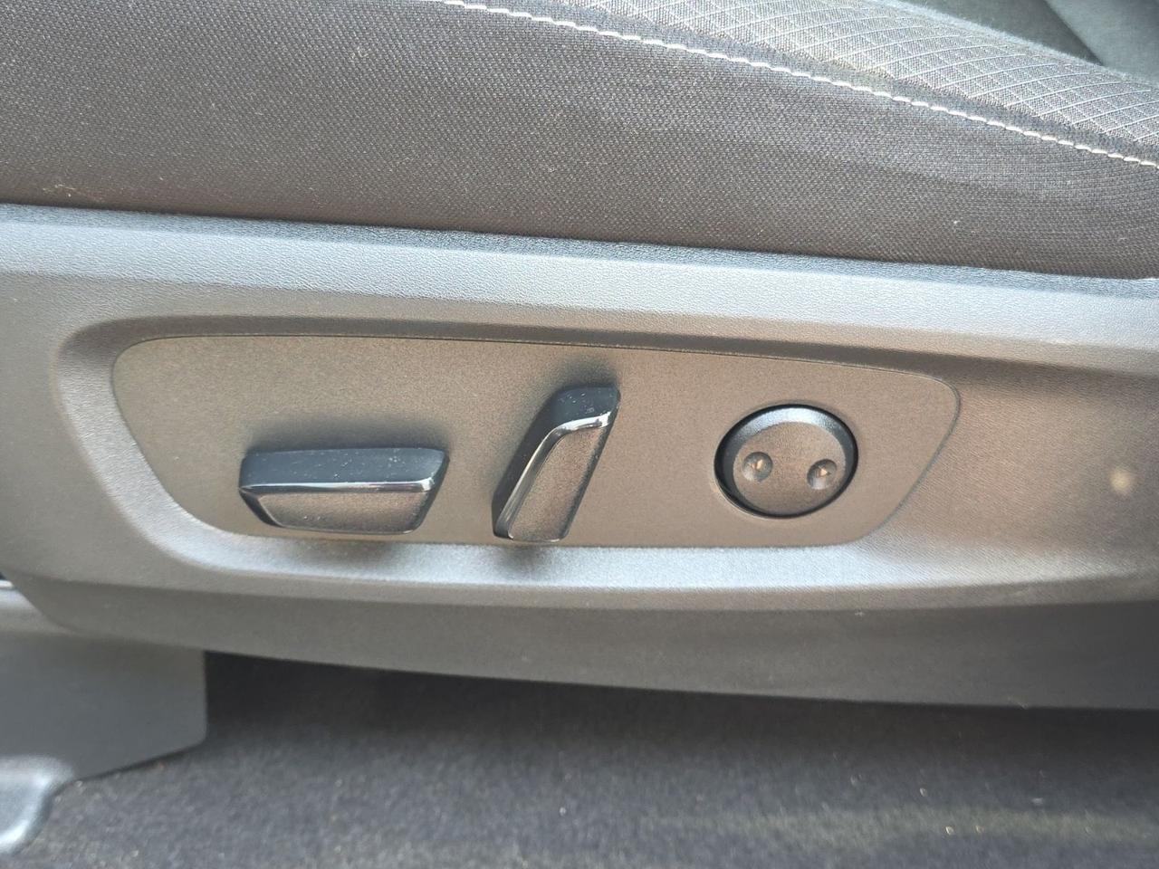 2025 Nissan Pathfinder SV Glen Burnie MD