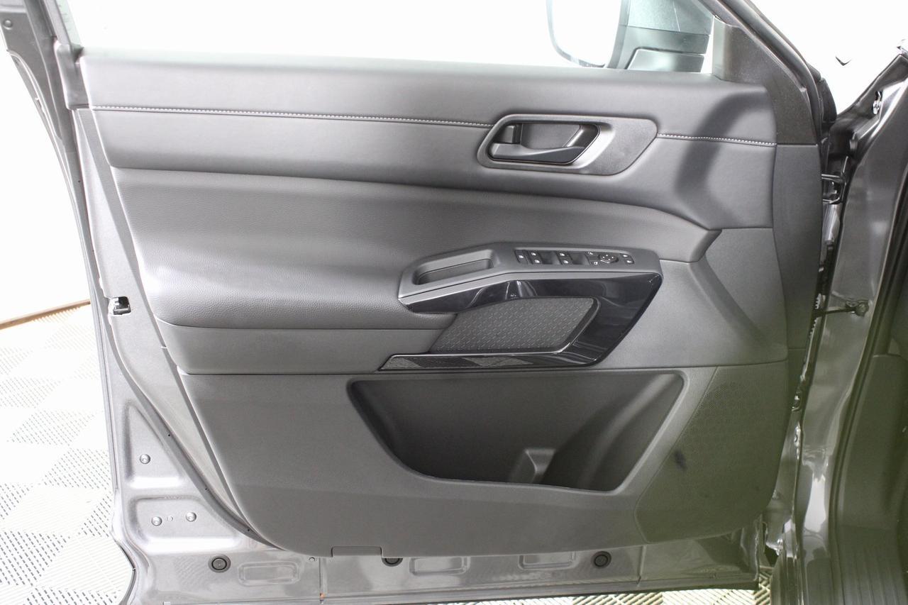 2025 Nissan Pathfinder SV Manassas VA
