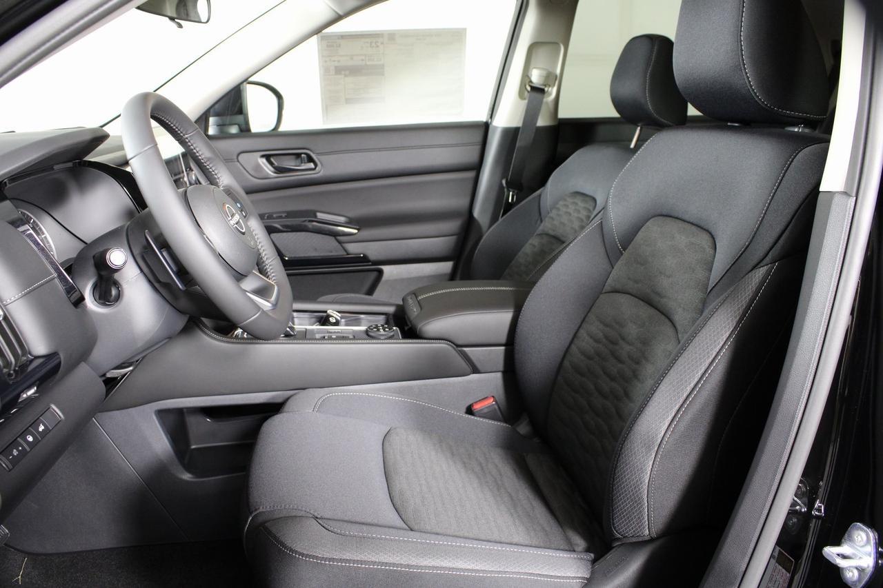 2025 Nissan Pathfinder SV Manassas VA