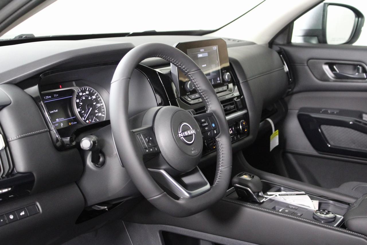 2025 Nissan Pathfinder SV Manassas VA