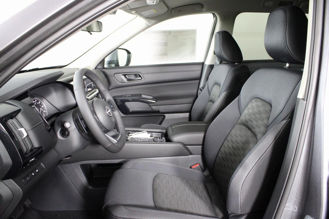 2025 Nissan Pathfinder SV Manassas VA