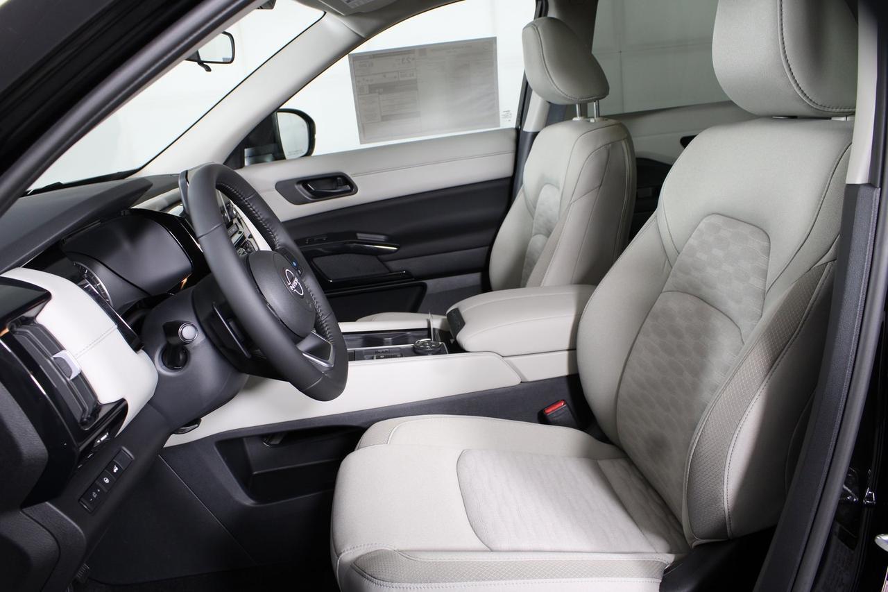 2025 Nissan Pathfinder SV Manassas VA