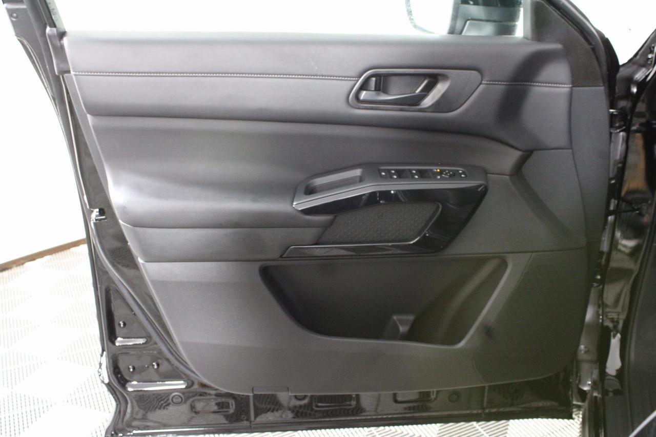 2025 Nissan Pathfinder SV Manassas VA