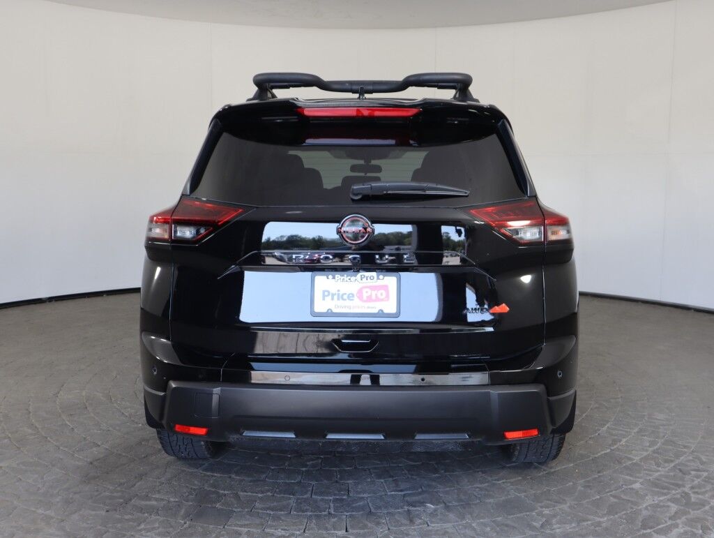 2025 Nissan Rogue AWD Rock Creek Maumee OH