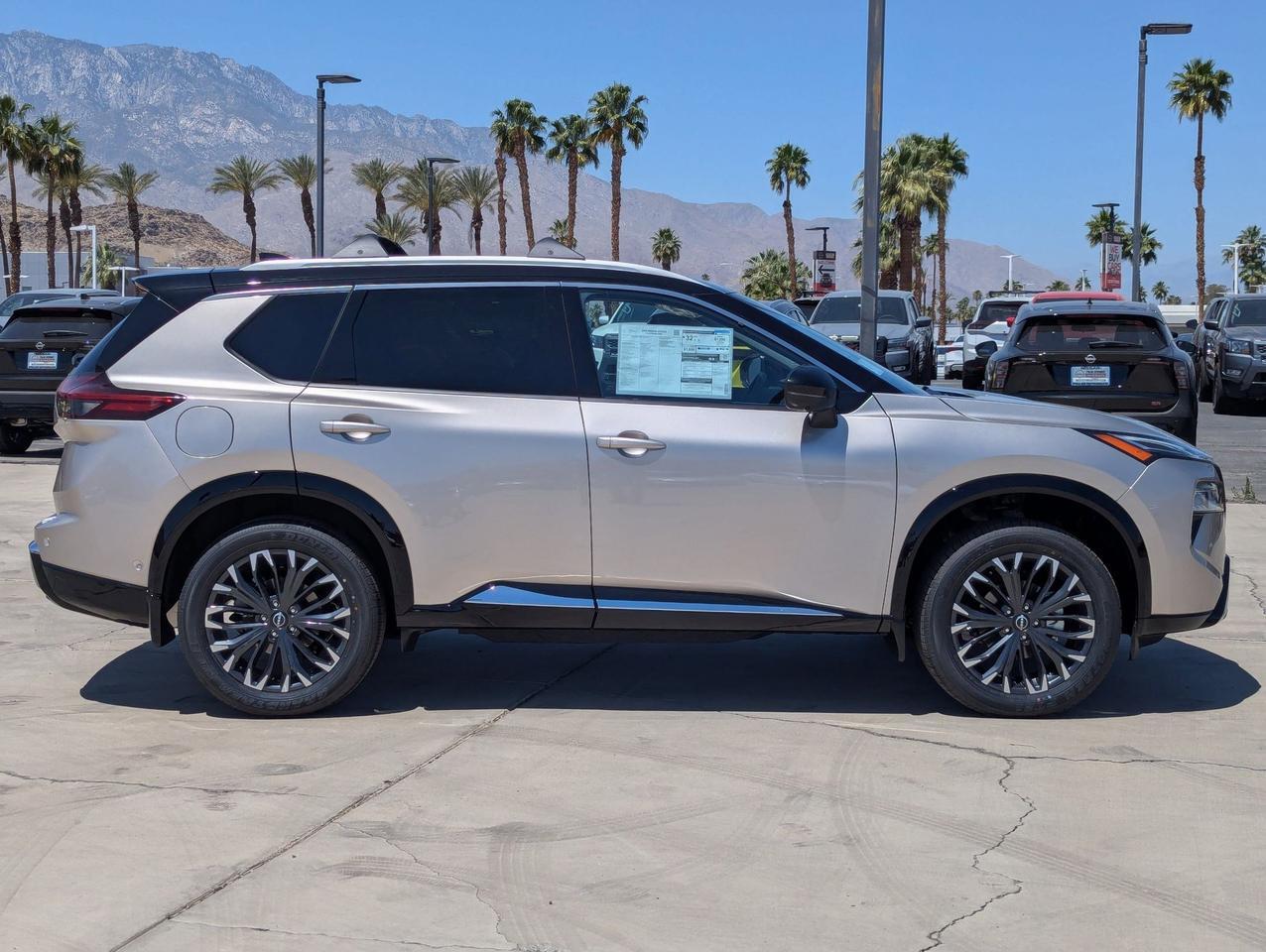 2025 Nissan Rogue Platinum Cathedral City CA