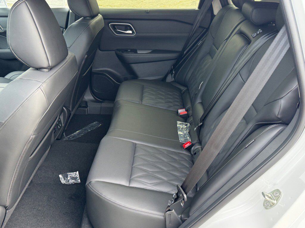 2025 Nissan Rogue Platinum Johnson City TN