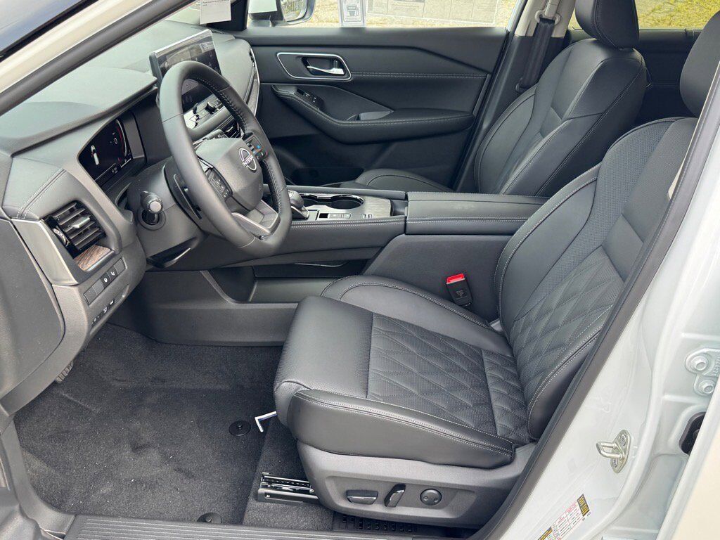 2025 Nissan Rogue Platinum Johnson City TN