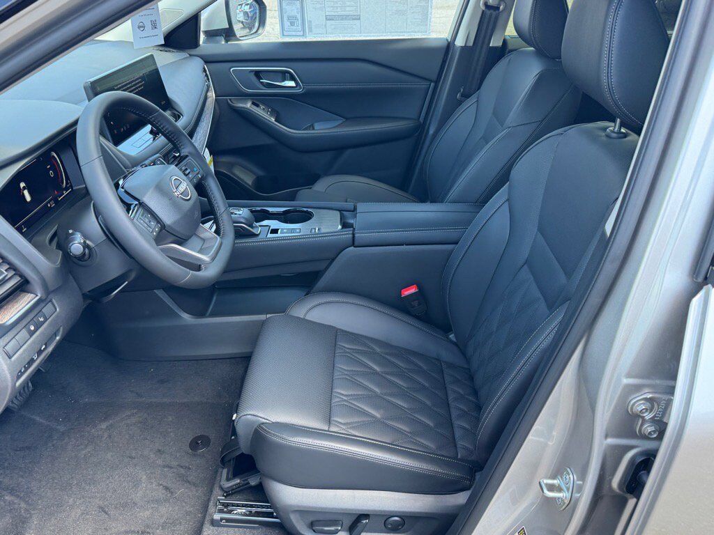 2025 Nissan Rogue Platinum Johnson City TN