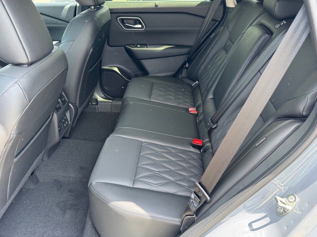 2025 Nissan Rogue Platinum Johnson City TN