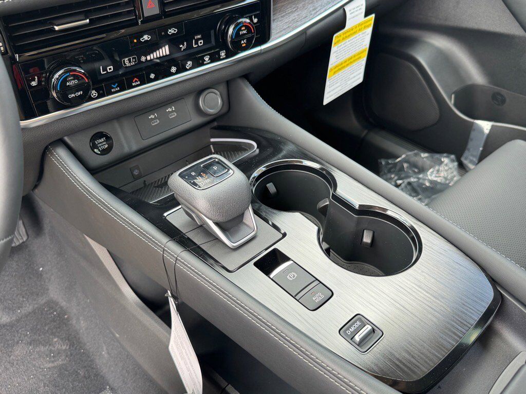 2025 Nissan Rogue Platinum Johnson City TN