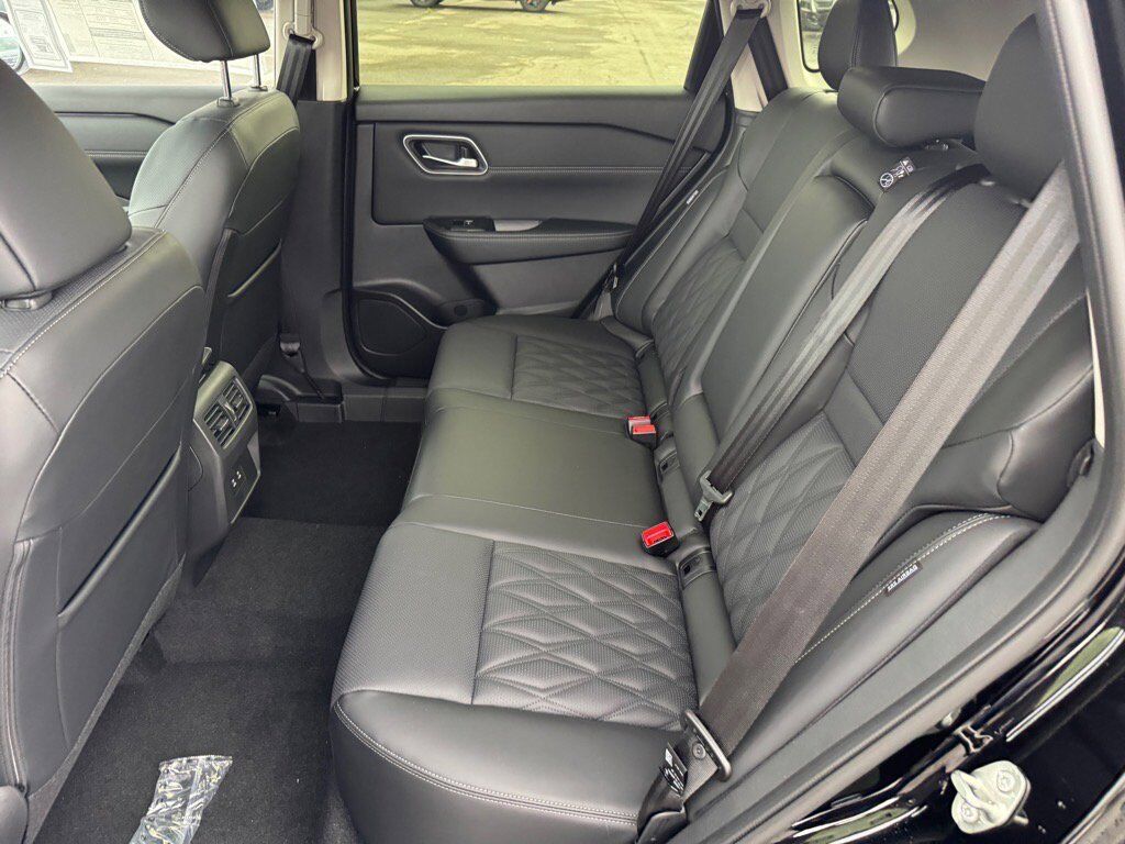2025 Nissan Rogue Platinum Johnson City TN