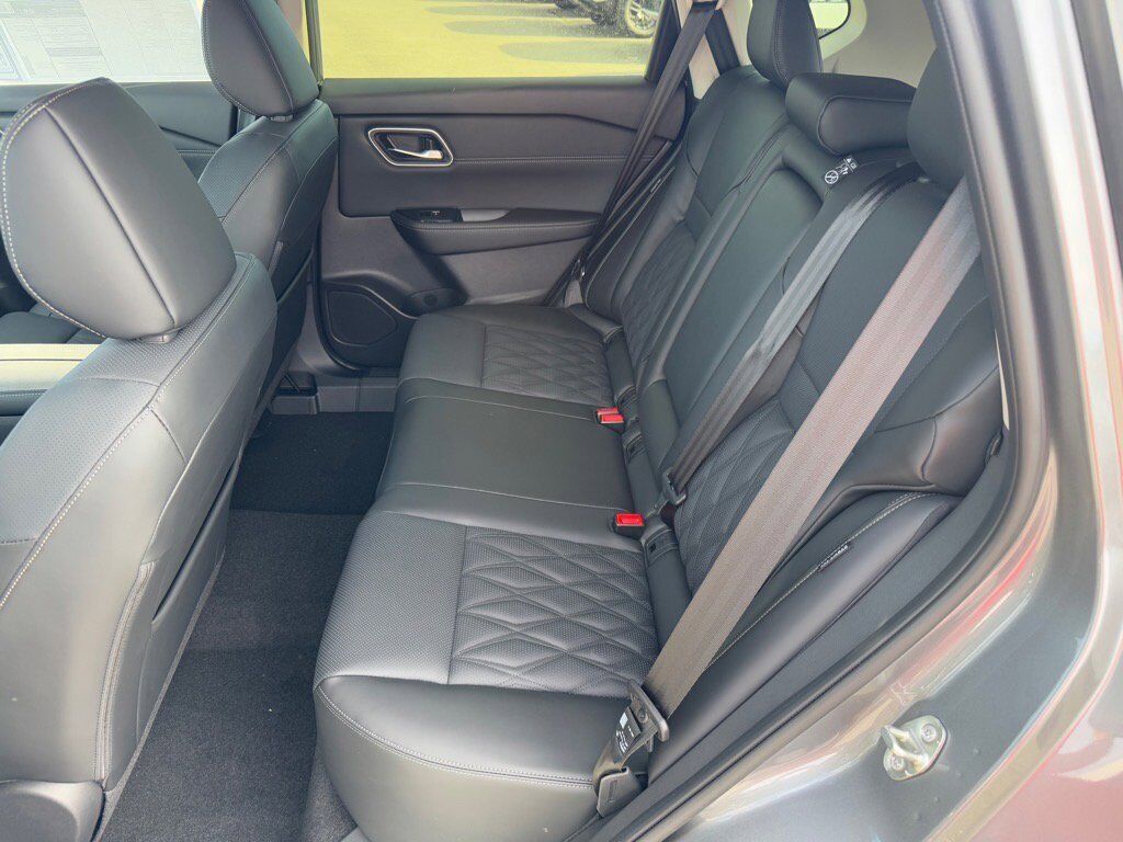 2025 Nissan Rogue Platinum Johnson City TN