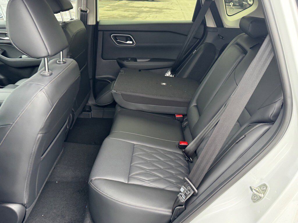 2025 Nissan Rogue Platinum Johnson City TN